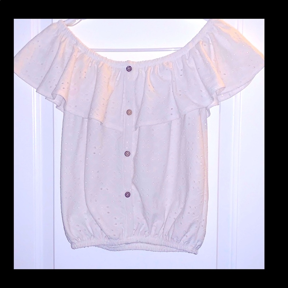 The shoulder crop top